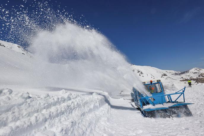 Grossglockner | Danes bodo za obiskovalce odprli prvi del ceste proti Grossglocknerju. Prihodnji teden bodo odprli še cesto proti vrhu Edelweiss in cesto do vrha Karl-Franz-Josef. | Foto Grossglockner Hochalpenstrasse