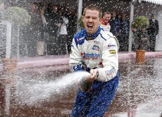 Sebastien Ogier je na monaškem reliju prvič zmagal leta 2009, ko je bil star še 25 let. Ta konec tedna se Ogier bori že za osmo zmago. | Foto: Reuters