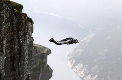 Smrt "base jump" padalca v okolici Kranjske Gore