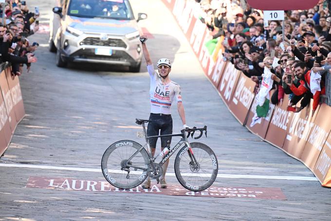 Najdaljša solo vožnja je bila na Strade Bianche, kjer je sam kolesaril 82 kilometrov. | Foto: Guliverimage