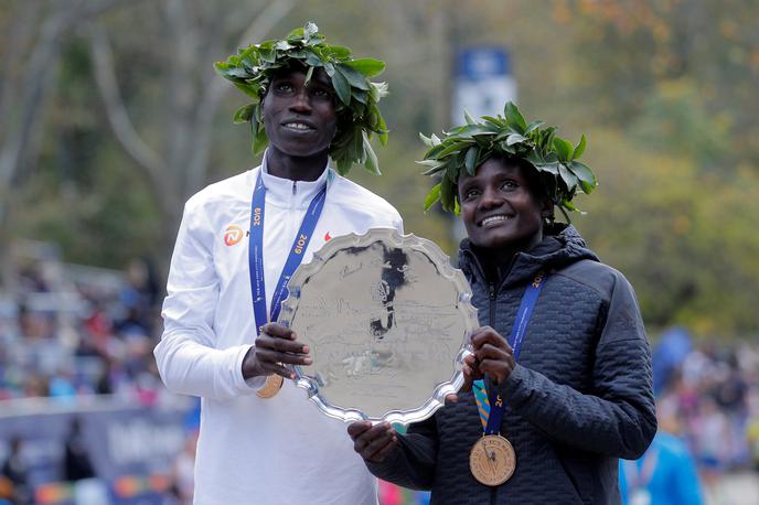 NY maraton: Geoffrey Kamworor in Joyciline Jepkosgei | Geoffrey Kamworor in Joyciline Jepkosgei sta ugnala  | Foto Reuters