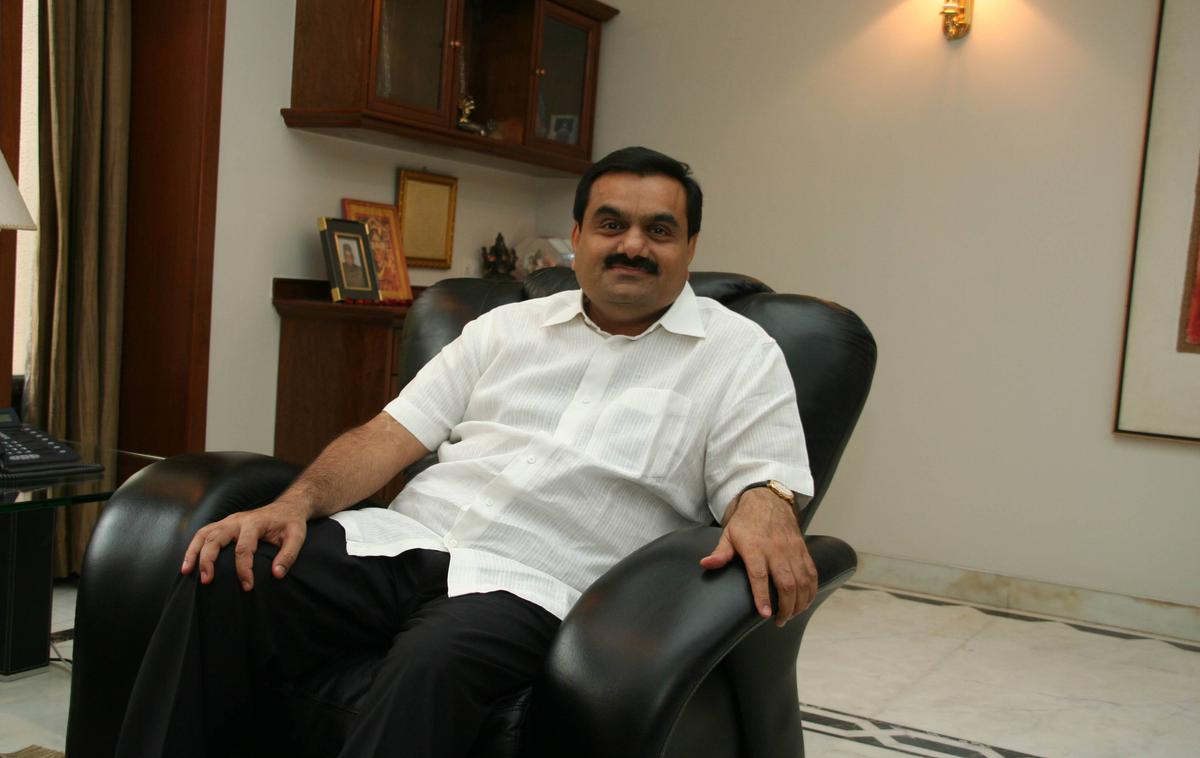 Gautam Adani | Gautam Adani je začel svojo podjetniško pot pri 23 letih. Še pred nekaj tedni je bil tretji najbogatejši Zemljan, zdaj pa se njegovo premoženje hitro topi. | Foto Guliverimage