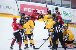 Val Pusteria v zadnjih sekundah ugnala Jeseničane in ohranila upe na finale