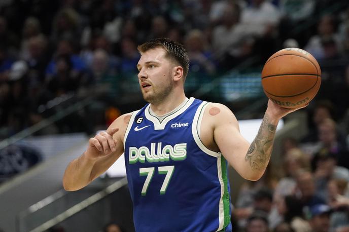 Luka Dončić | Luka Dončić je bil v noči na soboto najboljši igralec Dallasa. | Foto Guliverimage