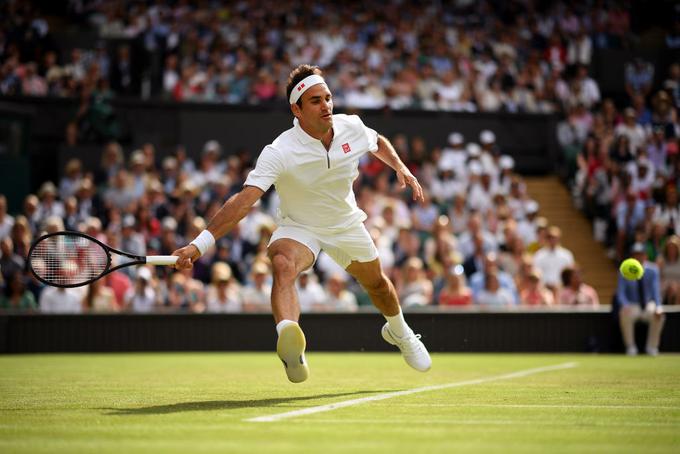 Roger Federer v Wimbledonu lovi že deveto zmago. | Foto: Gulliver/Getty Images