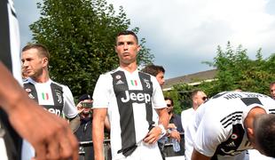 Tako je ob debiju za Juventus zadel Cristiano Ronaldo #video