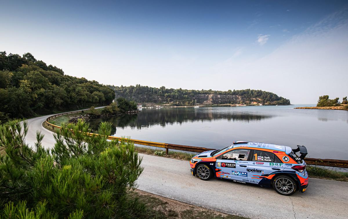 Reli Poreč | Nova zanesljiva zmaga posadke Rok Turk - Blanka Kacin (hyundai i20 R5). | Foto Uroš Modlic