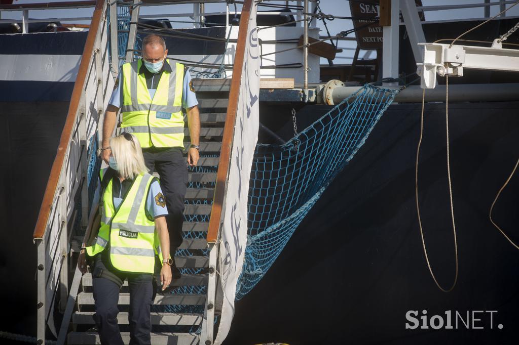 Prihod potniške ladje Sea Dream II v pristanišče Koper.