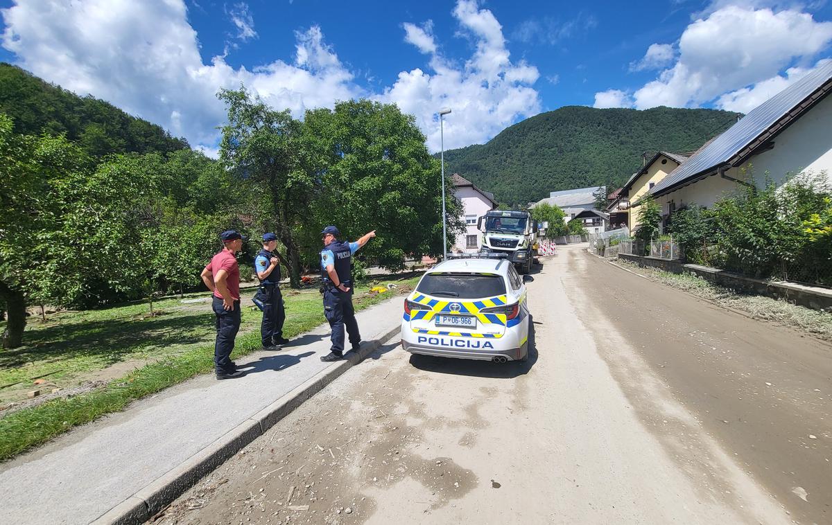 policija, tatvine | Vozilo oškodovanca so policisti našli, storilce pa še iščejo. Fotografija je simbolična. | Foto Policijska uprava Ljubljana