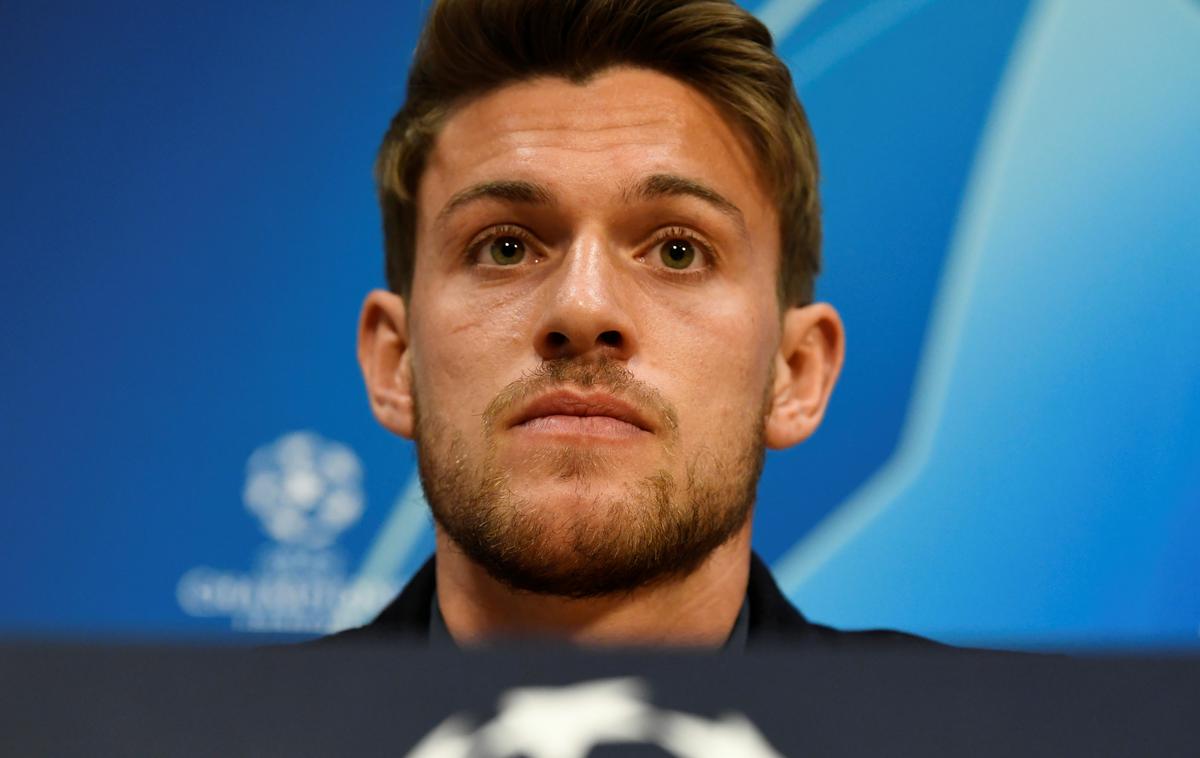 Daniele Rugani | Daniele Rugani se je oglasil iz karantene, povedal, da se počuti dobro, in izrazil upanje, da so ljudje koronavirus vendarle vzeli resno. | Foto Reuters