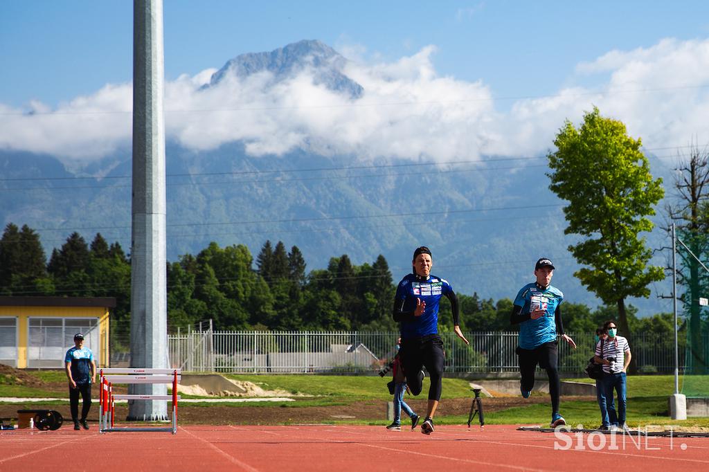 Slovenski skakalci trening Kranj