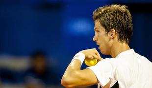 Aljaž Bedene praktično na izhodnih vratih, Tadeja Majerič še ne