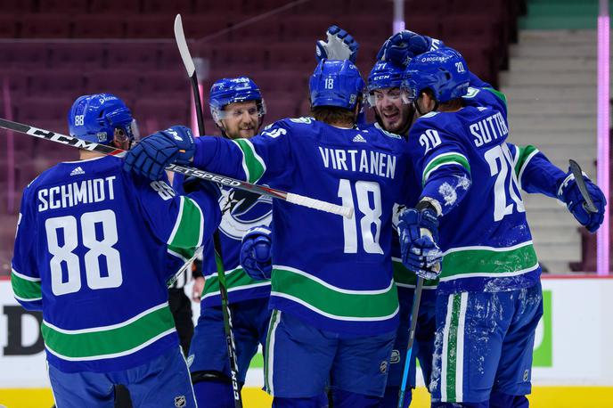 Vancouver Canucks | Vancouver Canucks so visoko, s 7:1, doma premagali Ottawo.  | Foto Guliverimage/Getty Images