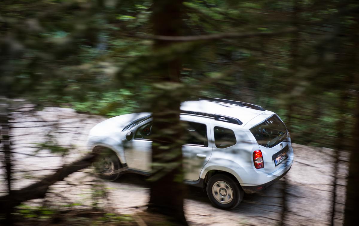 Dacia duster in oskrbnik gorske koče | Foto Klemen Korenjak