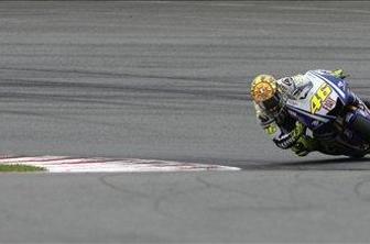 Rossi v Doningtonu začenja s prvega mesta