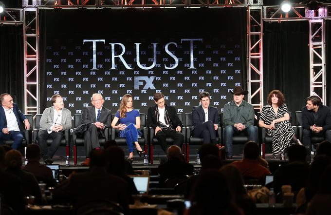 Režiser Danny Boyle, scenarist Simon Beaufoy, igralci Donald Sutherland, Hilary Swank, Harris Dickinson, Michael Esper, Brendan Fraser, Anna Chancellor in Luca Marinelli na predstavitvi serije. | Foto: Getty Images