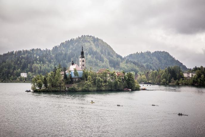 Bled veslanje splosna | Prireditelji svetovnega prvenstva v veslanju za mladince, mlajše člane in neolimpijske discipline, ki bi moralo biti avgusta na Bledu, so prireditev zaradi pandemije odpovedali. | Foto Vid Ponikvar