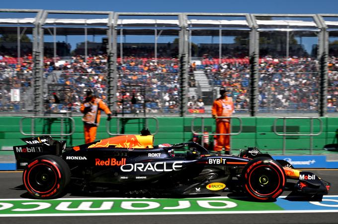 Max Verstappen je izpustil 25 minut drugega treninga. | Foto: Reuters