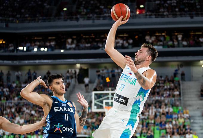 Luka Dončić in soigralci se bodo 8. avgusta ob 18. uri pomerili s tekmeci iz Črne gore. | Foto: Matic Klanšek Velej/Sportida