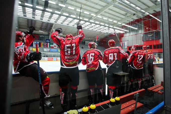 Jeseničani želijo v Alpski ligi enakovredno tekmovati z najboljšimi italijanskimi klubi in nekaterimi okrepljenimi Avstrijci. | Foto: Matic Klanšek Velej/Sportida