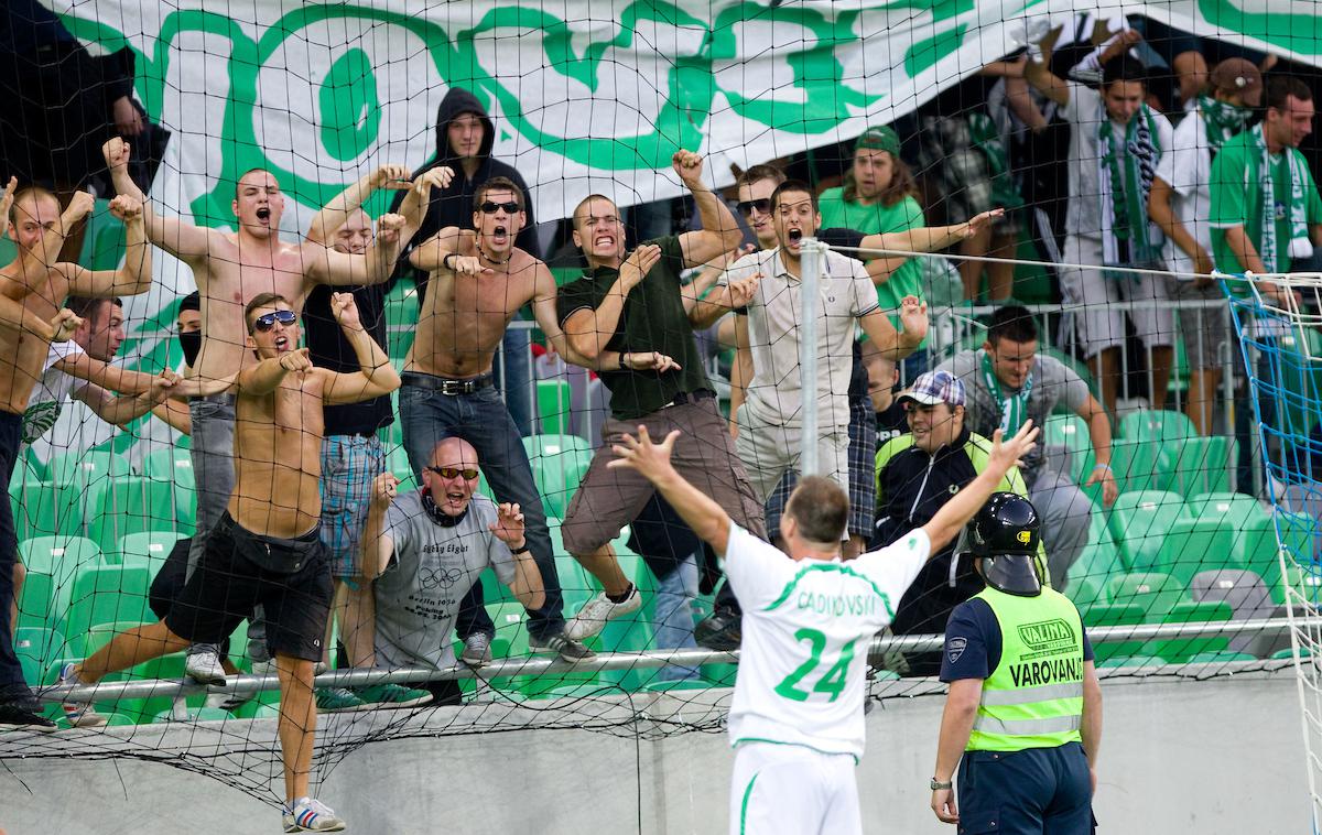 Olimpija Maribor 2011 | Veliko veselje takratnega napadalca Olimpije Dragana Čadikovskega po golu na takratnem večnem derbiju. | Foto Vid Ponikvar