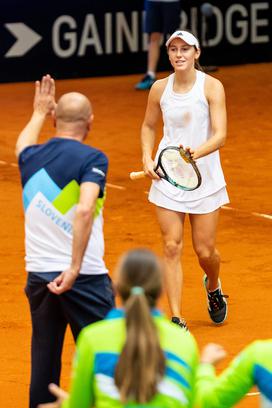 pokal Billie Jean King, Kaja Juvan, Qinwen Zheng