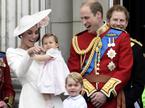 Elizabeta II., William, Kate