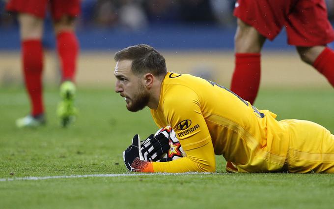 Jan Oblak je pred zadnjimi štirimi krogi la lige z Atleticom na četrtem mestu. | Foto: Reuters