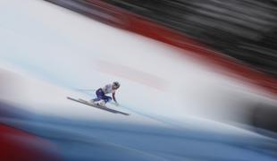 Zaradi slabe vidljivosti in padavin odpovedan prvi trening smuka