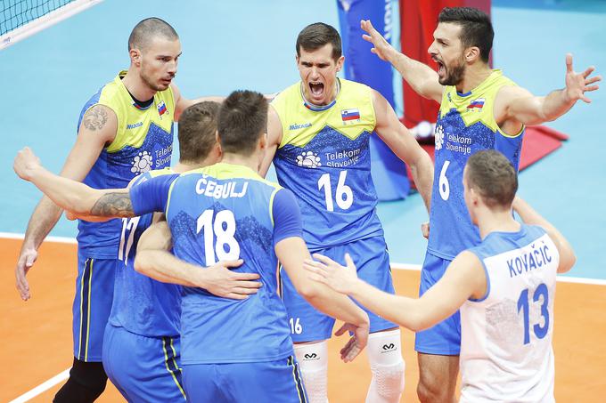 Slovenci so se v drugem delu svetovnega prvenstva veselili velike zmage nad Belgijo, nato pa je sledil poraz proti Braziliji, ki jim je zaprl vrata za uvrstitev med najboljših šest. | Foto: FIVB