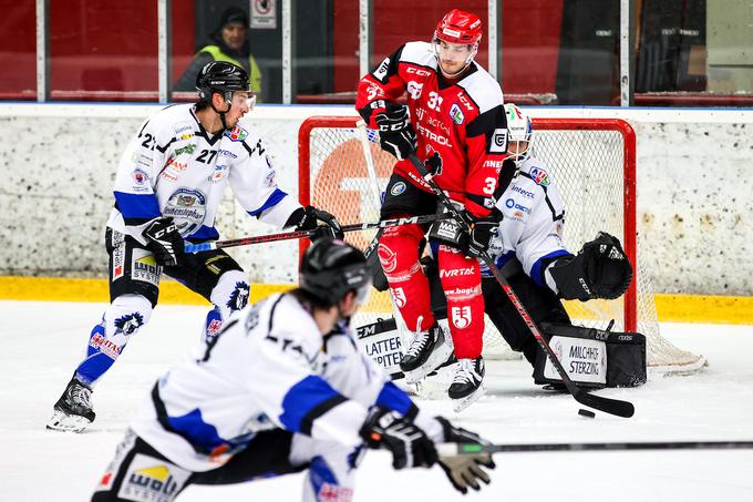 Hokejisti Vipitena se bodo, tako kot drugih devet moštev, v drugem delu borili za tri preostale četrtfinale vstopnice. | Foto: Matic Klanšek Velej/Sportida