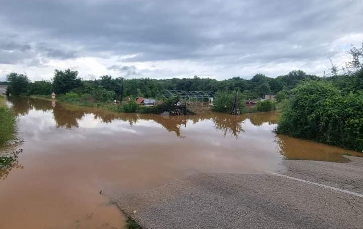 Krk, vreme, poplave, Hrvaška | Na severnem Jadranu imajo obilo težav zaradi močnih nalivov in poplav.  | Foto FB/Neurje.si