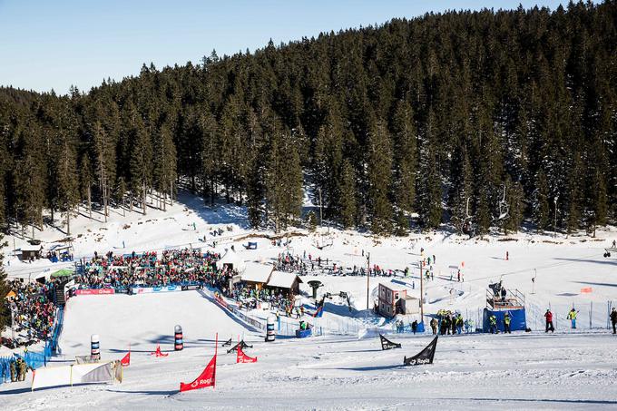 Rogla je pomembna trenažna baza tudi za kitajsko deskarsko reprezentanco. | Foto: Vid Ponikvar