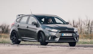 Ford focus RS – kako so spet naredili avtomobil, ki voznika nasmehne in osreči