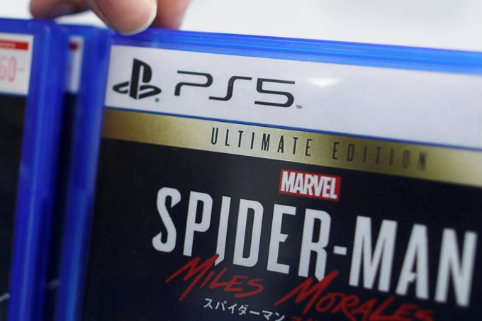 Miles Morales se dogaja v istem mestu kot njegov dve leti starejši predhodnik za PlayStation 4. Igra je s tehničnega vidika odlična in dobro prikaže, kaj zmore novi PlayStation 5, z vsebinskega pa malce peša, saj je mogoče glavno zgodbo končati v manj kot desetih urah.  | Foto: AP / Guliverimage