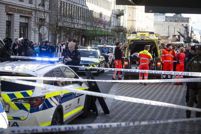 Policija je 23-letnika zaradi podobnega incidenta obravnavala že leta 2020. Kot so pojasnili na Policijski upravi Ljubljana, gre za osebo, ki potrebuje zdravniško pomoč.  | Foto: Bojan Puhek