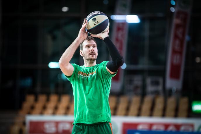 Cedevita Olimpija Zoran Dragić | Zoran Dragić ima še veljavno pogodbo s Cedevito Olimpijo. | Foto Blaž Weindorfer/Sportida