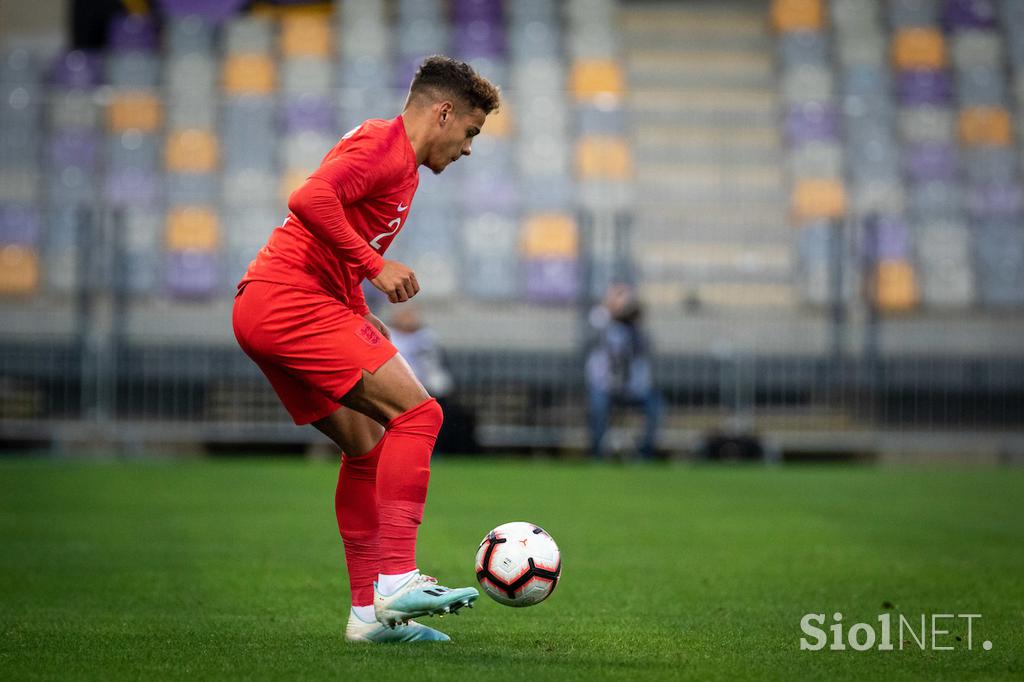 Slovenija : Anglija, slovenska nogometna reprezentanca u21