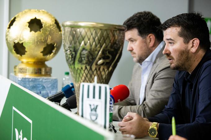 Olimpija je v prejšnji sezoni osvojila dvojno krono. V tej je bila na prvenstvu tretja, v pokalu pa izpadla v osmini finala. | Foto: Vid Ponikvar