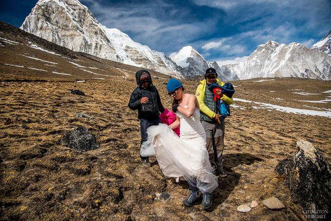 Poroka bazni tabor Everest | Foto: www.instagram.com/charletonchurchill