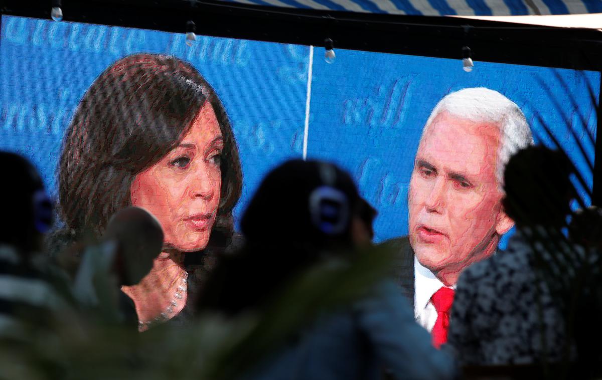 Kamala Harris in Mike Pence | Kamala Harris in Mike Pence. Eden od njiju bo novembra letos izvoljen za podpredsednika ZDA. Če bo to uspelo Harrisovi, bo postala prva podpredsednica ZDA v zgodovini. Prav lahko pa se zgodi, da bo eden od njiju v prihodnosti postal predsednik ZDA. | Foto Reuters