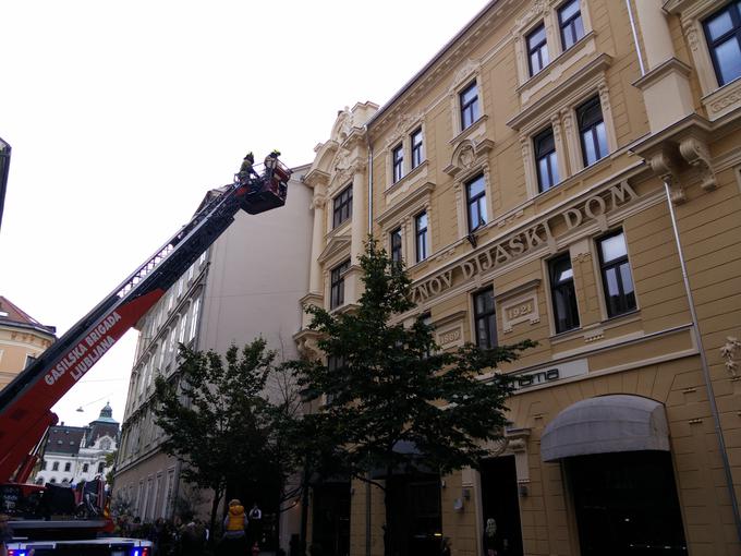 Gasilska akcija v središču Ljubljane | Foto: Vid Libnik