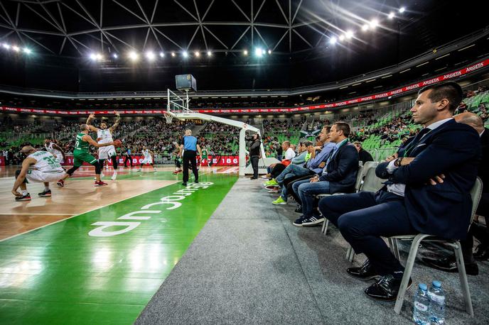 Sani Bečirović | Pogled z roba parketa: Sani Bečirović | Foto Sportida