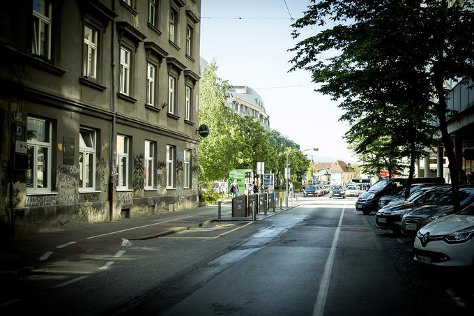 Območje Kolodvorske ulice se je do sredine 19. stoletja imenovalo Blatna vas. Naselje je obsegalo področje od današnje Dalmatinove do stika današnje Slomškove in Kolodvorske ulice. | Foto: Ana Kovač