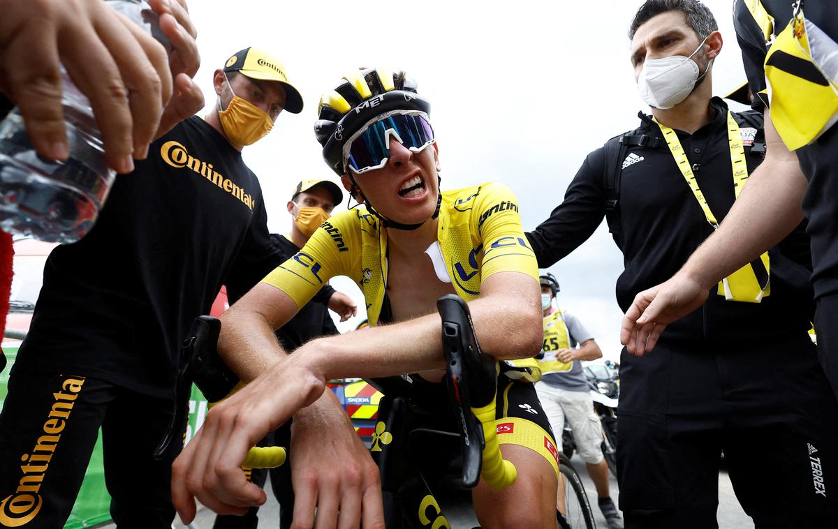 Tadej Pogačar, TDF22 | Zlom Tadeja Pogačarja v zaključku enajste etape Toura je presenetil vse. | Foto Reuters