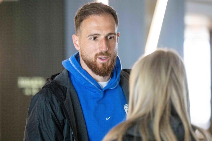 zbor nogometna reprezentanca Jan Oblak | Jan Oblak je izpustil junijsko reprezentančno akcijo. Tokrat bo prisoten, kar je ogromna pridobitev za slovensko izbrano vrsto. | Foto Vid Ponikvar/Sportida