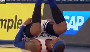 Carmelo Anthony zapustil parket, Vujačić spet na klopi (video)