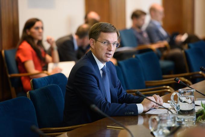 Kandidat SMC za zunanjega ministra Miro Cerar je kot poseben izziv izpostavil slovensko predsedovanje EU v drugi polovici leta 2021 in pred tem priprava naslednjega večletnega finančnega okvirja EU, ki bo oblikovan brez Velike Britanije. | Foto: STA ,