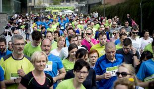 Dobrodelni tekači zbrali 18.800 evrov za otroke na ljubljanski pediatriji #foto