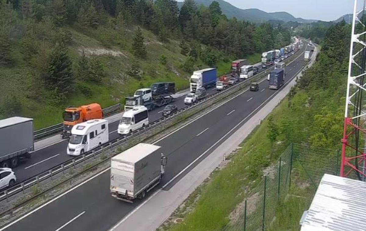 A1/E61/E70, Ljubljana - Koper, Razdrto - Postojna | Cestna kamera, pogled A1/E61/E70, Ljubljana–Koper, Razdrto–Postojna. | Foto DARS